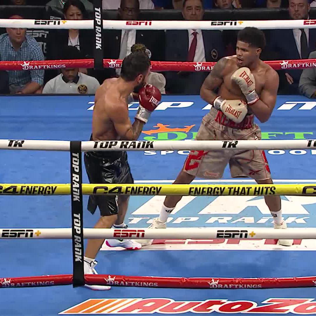 .Shakur Stevenson finding his rhythm 🔥