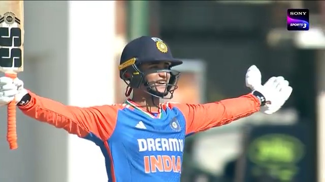 ABHISHEK SHARMA HUNDRED MOMENT. 🤯 - 6,6,6 when Abhishek was batting on 82* 🔥