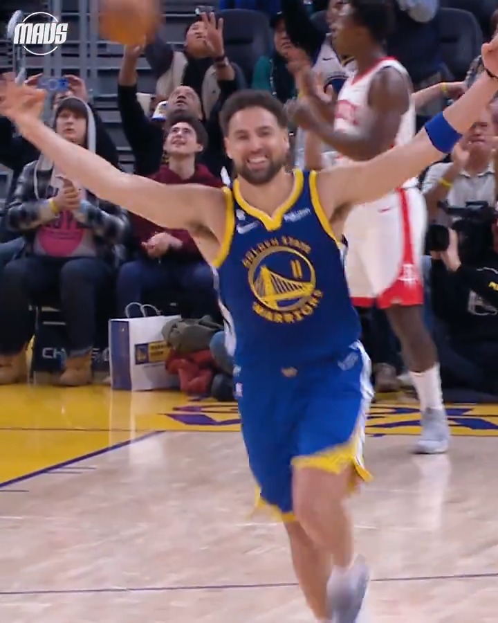 A lot of 💦 comin’ your way! klay thompson // #MFFL