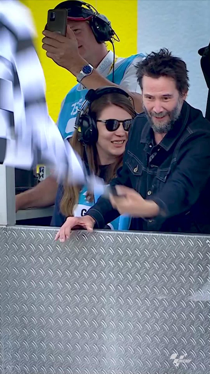 What a privilege to have Keanu Reeves waving the #MotoGP chequered flag! 🏁 The Hollywood star has had the time of his life at the Sachsenring this weekend! 😎 #GermanGP 🇩🇪