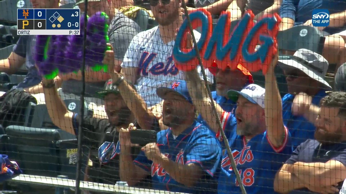 The guy who makes the 'OMG' signs is here!