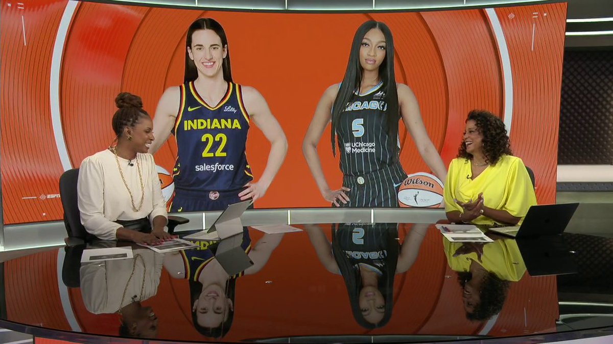 .CAROLYN PECK says Angel Reese has to get the nod for the WNBA ROTY award 🏆 "This is a player who has come in and is putting up grown woman numbers." 😤
