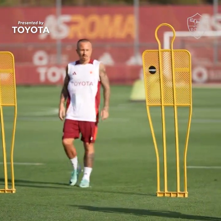 First session of the new season ✔️ #ASRoma