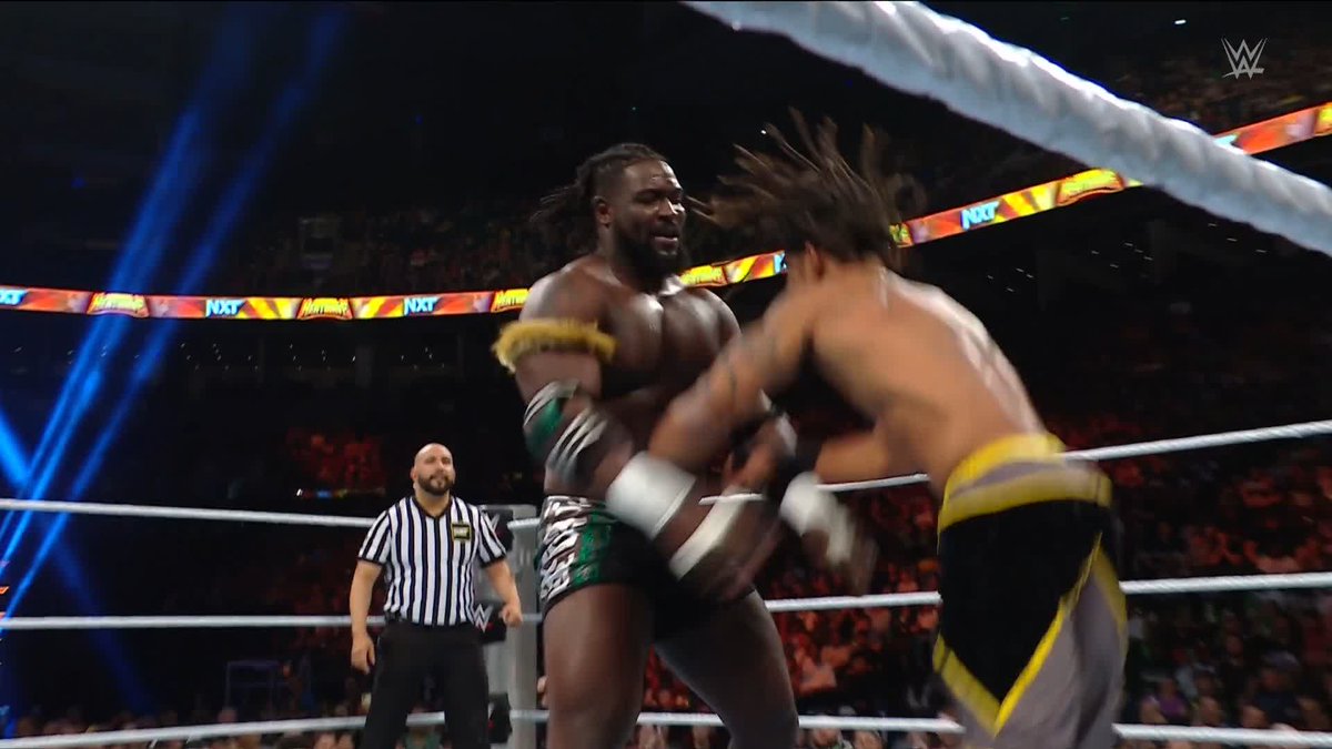 This match is AWESOME 👏👏👏 #NXTHeatwave