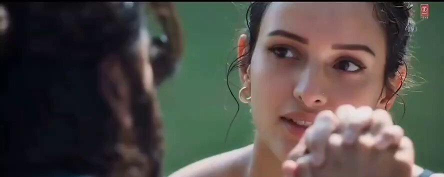 #Rasikulam 🥵 Rey oka 10 ID's add chese lopey inka 20 ID's Mention chestunnaru 🌚 . Andarini add chesta wait cheyyandi . Follow me ✅ Retweet must 🔄 Mention Your Ids ✅