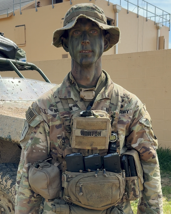 #MondayMotivation In the #USArmy, you build trust and camaraderie with your fellow #Soldiers so that they become your family away from family.