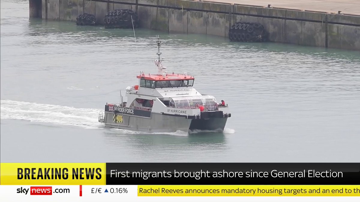 Wonderful to see the first Border force boat bringing in migrants trying to cross the channel safely into Dover, since Labour winning. Welcome to the Great Britain I know 🇬🇧