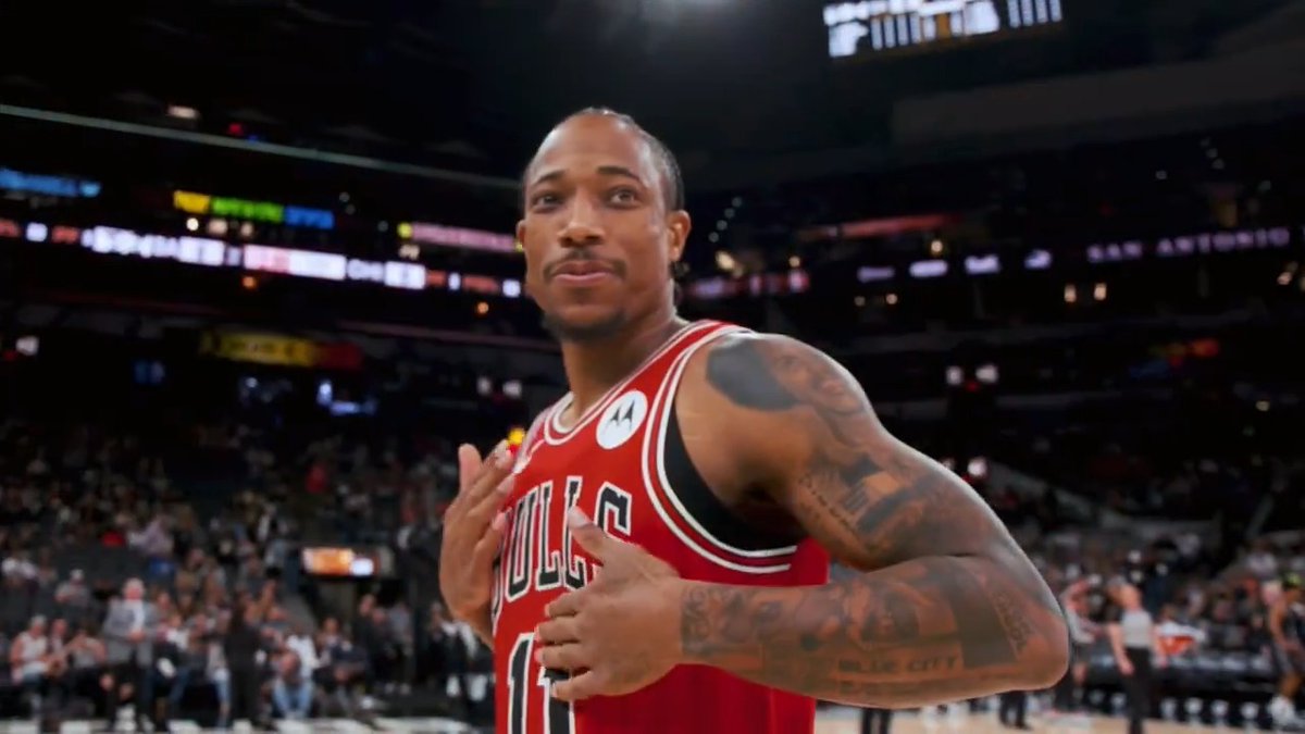 Forever The King of the Fourth ๐ Chicago will always love DeMar DeRozan โค๏ธ