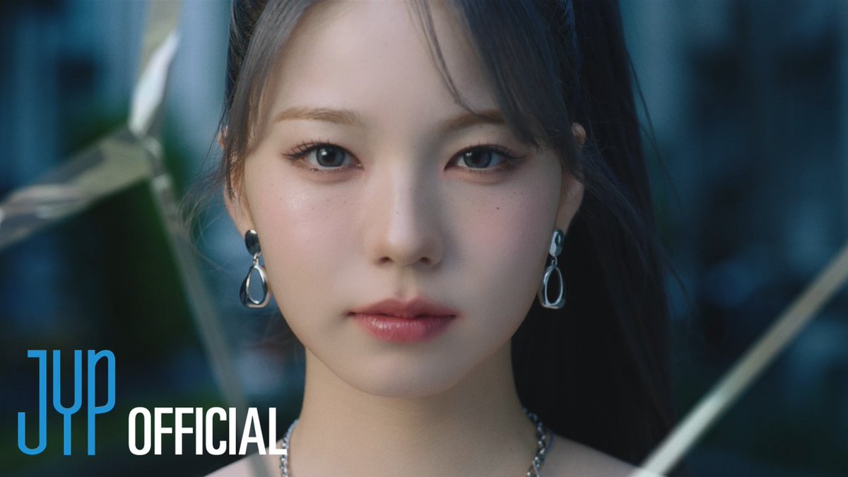 𝑵𝒊𝒛𝒊𝑼 𝟏𝒔𝒕 𝑬𝑷 『𝑹𝑰𝑺𝑬 𝑼𝑷』 NiziU「RISE UP」M/V Solo Teaser AYAKA M/V Release ✧ 2024.7.13 SAT 0AM (JST) #NiziU #ニジュー #니쥬 #WithU #NiziU_1stEP #RISE_UP #NiziU_RISEUP