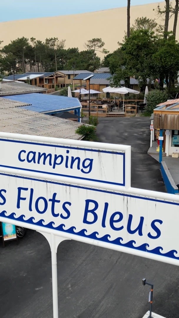 Deux ans après les incendies, le mythique camping des "Flots bleus" rouvre à 100%... avec un visage légèrement différent Cédric Faiche nous fait le tour du propriétaire