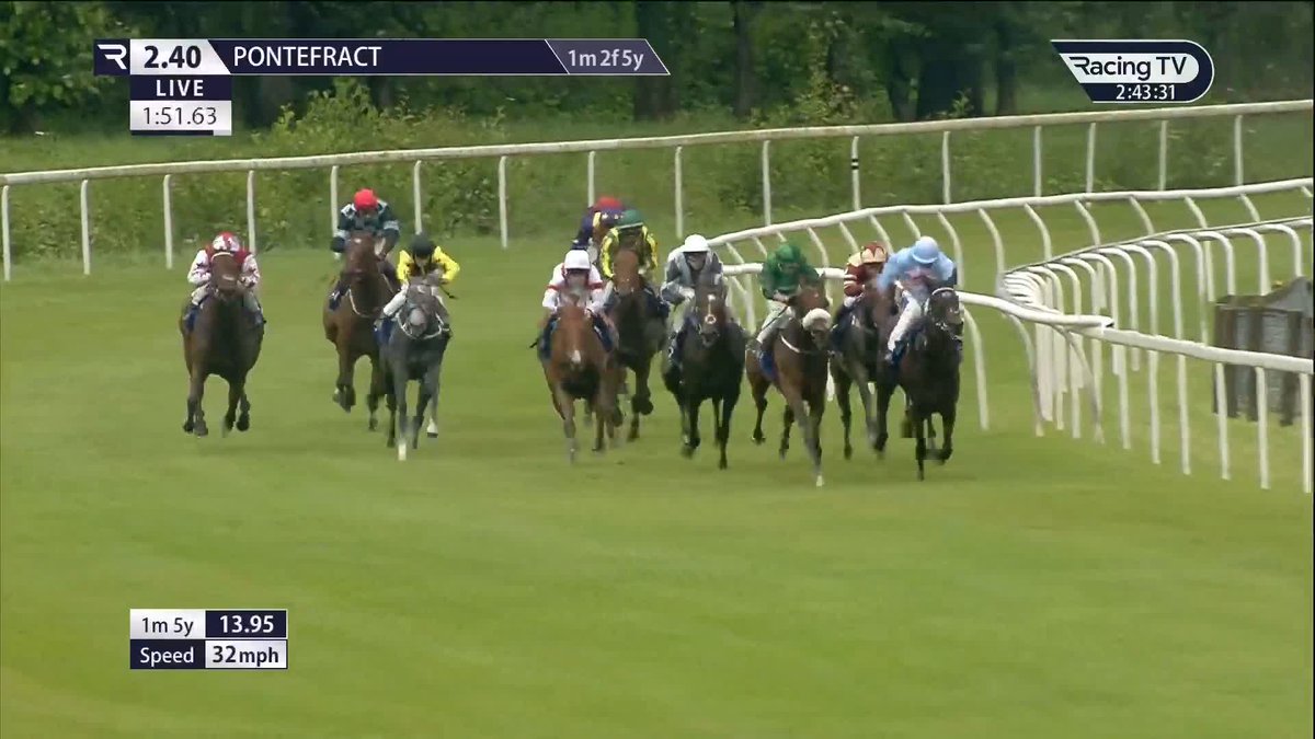 Flat winner number 2⃣ in 2024 for team Warren Greatrex 👏 Mighty Bandit, who was pulled up in the Triumph Hurdle in March, comes home strongly up the rail to open his Flat account and add to the stable's success with Ruff Justice last month. @EddyGreatrex | PontefractRacecourse