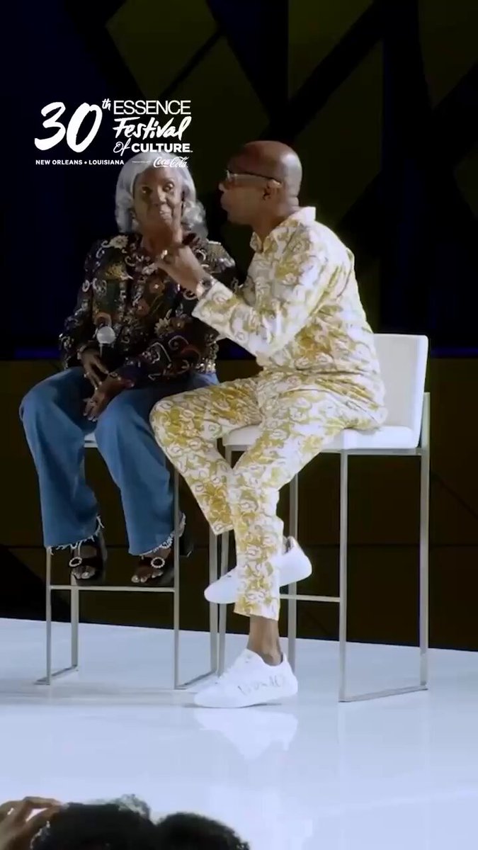 My husband and I had the honor of being panelists on the #ESSENCE Stage as a representation of #BlackLove at the 30th ESSENCE Festival of Culture in New Orleans⚜️ Check out the clip!🎥 #ESSENCEFest30 #ESSENCEFest ESSENCE ESSENCE Festival