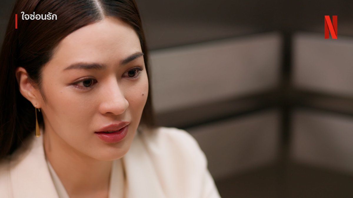 เมื่อดู #ใจซ่อนรักEP3 จบ แล้วเห็นตัวอย่างตอนใหม่ แต่นึกขึ้นได้ว่าต้องรออีก 6 วัน #ใจซ่อนรัก #TheSecretOfUs #NetflixTH #เด็กดื้อของพี่หมอ