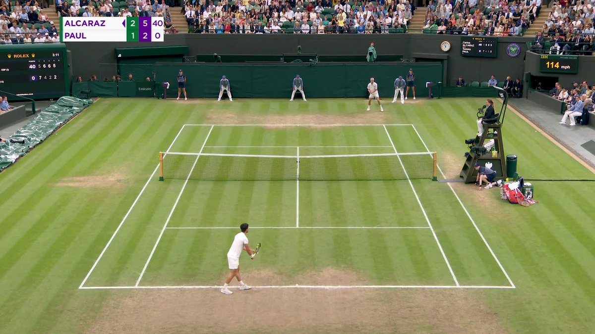 A Carlos Classic 🔥 The 2023 champion defeats Tommy Paul 5-7, 6-4, 6-2, 6-2 with a dazzling display of tennis to reach the SF #Wimbledon