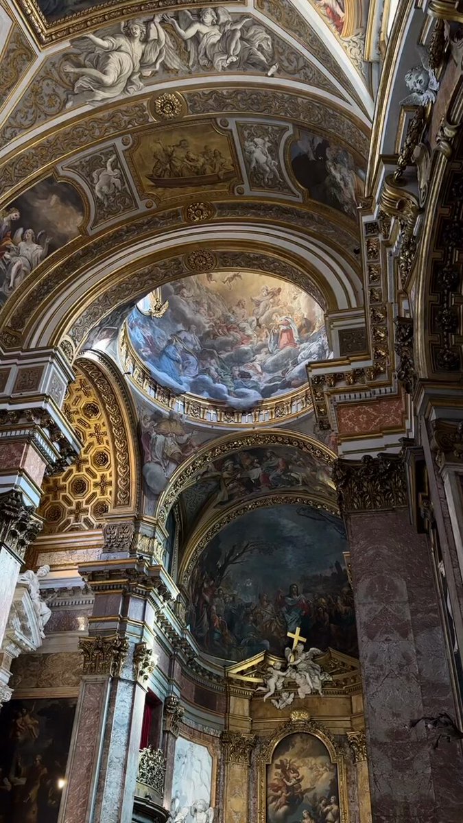 Some experiences just can't be put into words. 💫 📍 Chiesa di Santa Maria Maddalena, Roma