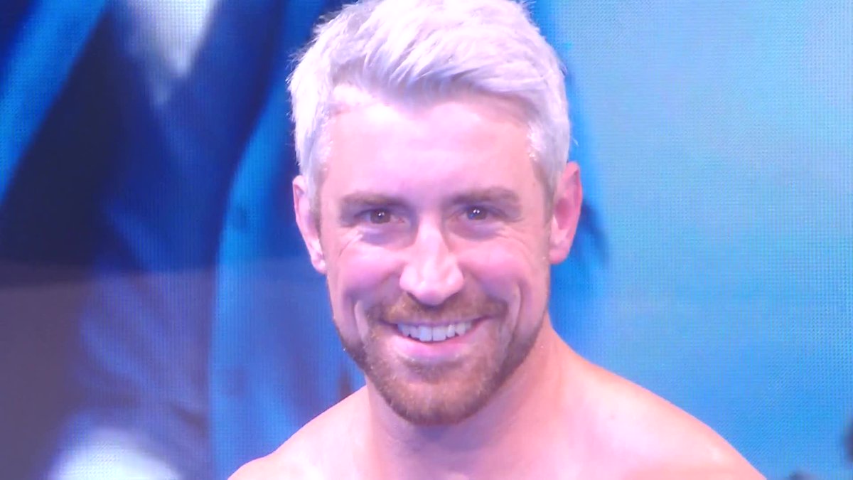 Number one on the charts Number one in your hearts JOE HENDRY is back on #WWENXT!