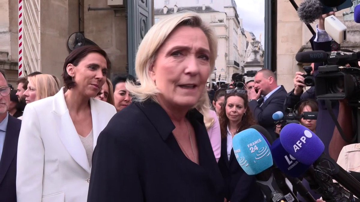 🗨 "C'est leur assaut du Capitole" Marine le Pen dénonce "le comportement" du Nouveau Front populaire qui "veut prendre de force" Matignon