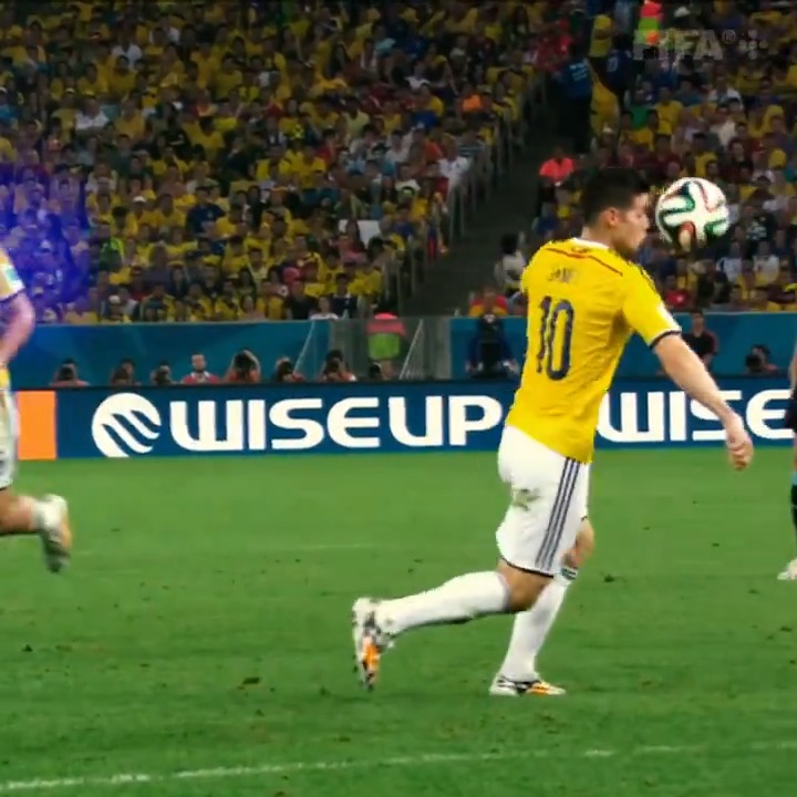 TODO ESTO hizo James Rodríguez en el 🇨🇴🇺🇾 de la #CopaMundialFIFA de Brasil 2014. 🌟