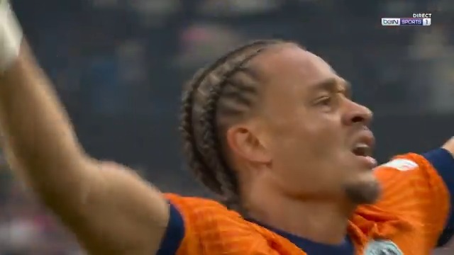 LE MISSILE DE XAVI SIMONS POUR OUVRIR LE SCORE FACE À L’ANGLETERRE ! ☄️🇳🇱 🎥 beIN SPORTS