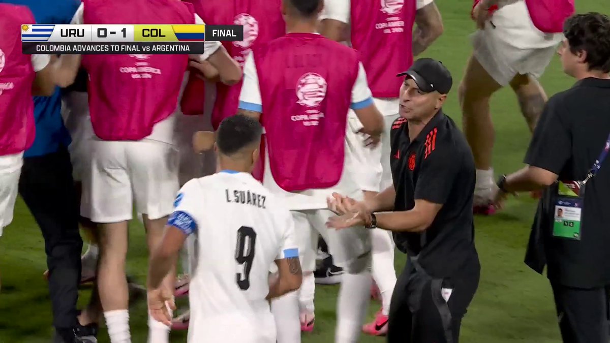😬😬 Things got physical between Colombia and Uruguay after the final whistle