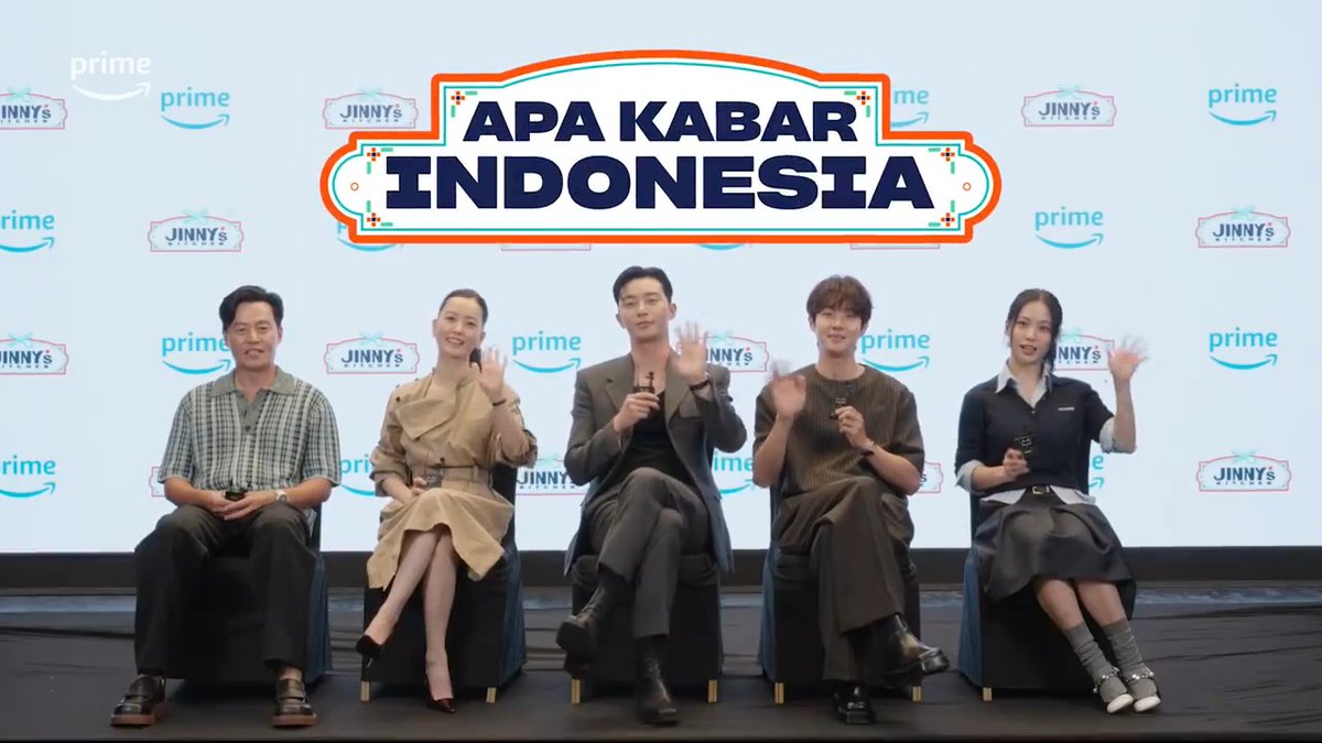 halo kamu yang lagi bengong, dapet salam sayang dari segenap jajaran pegawai Jinny's Kitchen nih 🥹 #JinnysKitchen #LeeSeoJin #JungYuMi #ChoiWooShik #ParkSeoJun #KoMinSi