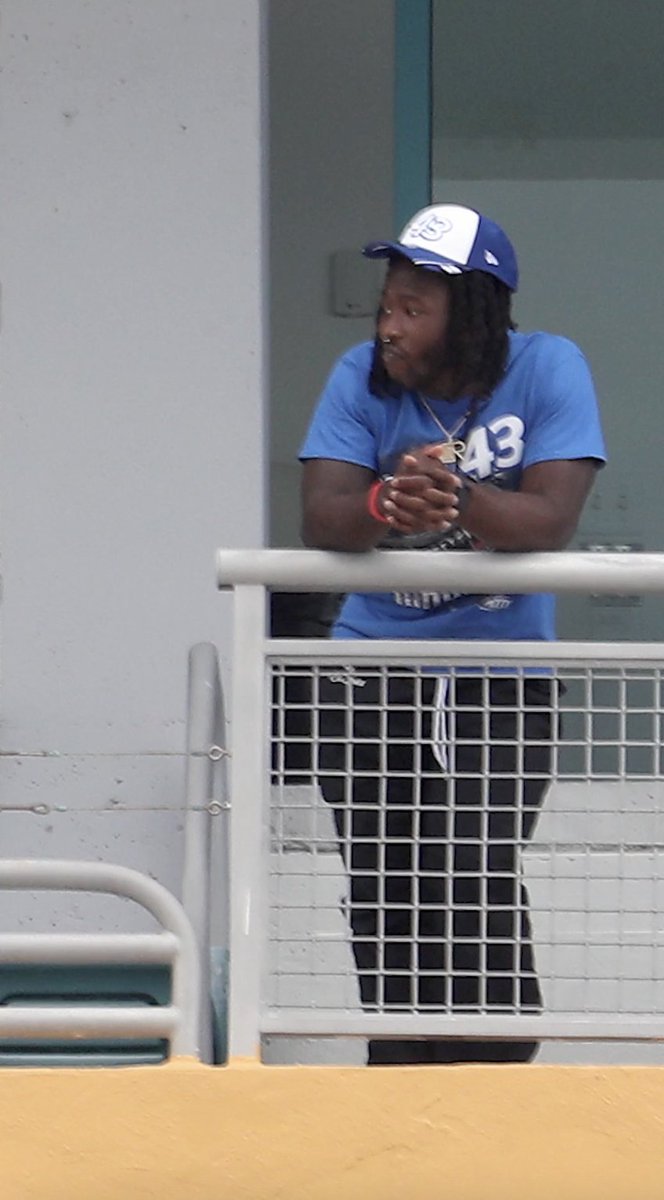 He started watching #NASCAR in 2020. Alvin Kamara tells Kevin Harvick, Mamba Smith and @KaitlynVincie about going to his first race at Homestead-Miami Speedway and (unknowingly) meeting NASCAR President Steve Phelps.