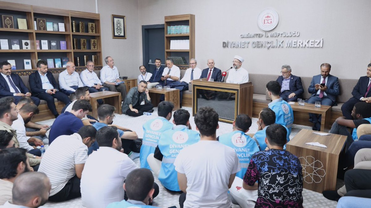 Savunma sanayinde bizim çocuklarımız çok güzel çalışmalar yapıyorlar.