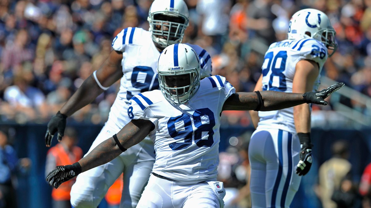 Younger generations didn't get the pleasure of watching Robert Mathis rush a QB 😞 ROBERT MATHIS QBH8r | Indianapolis Colts