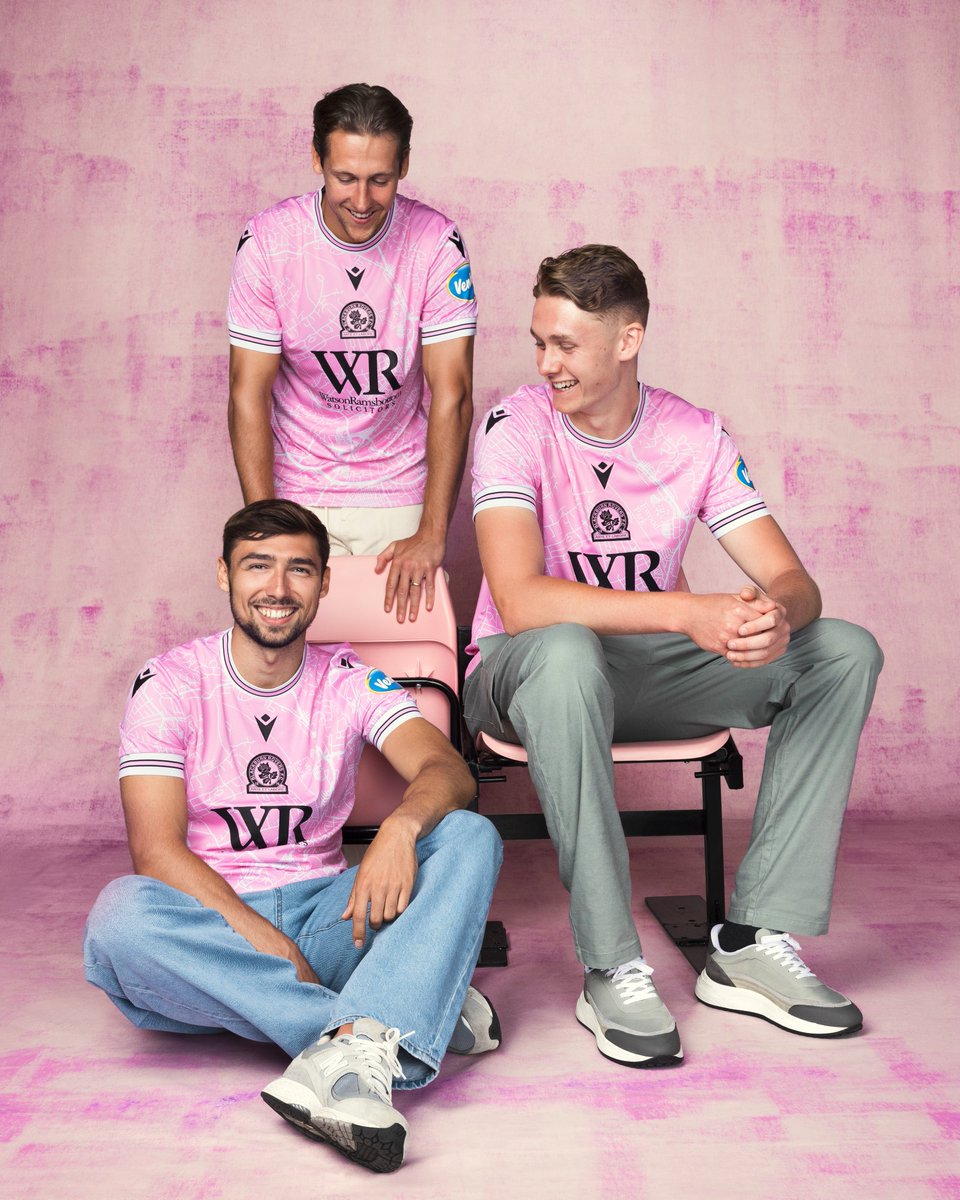 Be 𝗕𝗼𝗹𝗱. Be 𝗕𝗿𝗮𝘃𝗲. Be 𝗕𝗹𝗮𝗰𝗸𝗯𝘂𝗿𝗻 🗺️ Our brand new third kit, inspired by our town and its people, is here! 🕚 Available in-store and online from 11am. Macron | Watson Ramsbottom | #Rovers 🔵⚪️