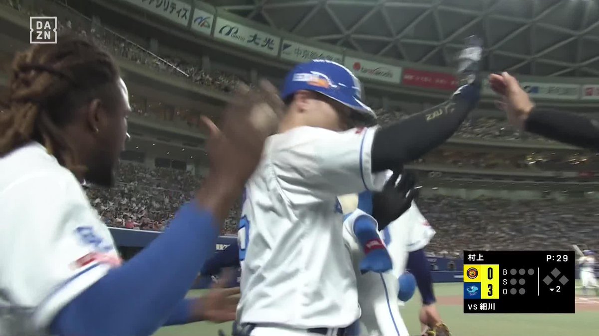 ／ バンテリンで、片手で… ＼ フォークをすくい上げそのまま左中間席へ 細川成也が驚愕の10号2ラン ⚾プロ野球(2024/7/12) 🆚中日×阪神 📱Live on DAZN #DAZNプロ野球 #dragons