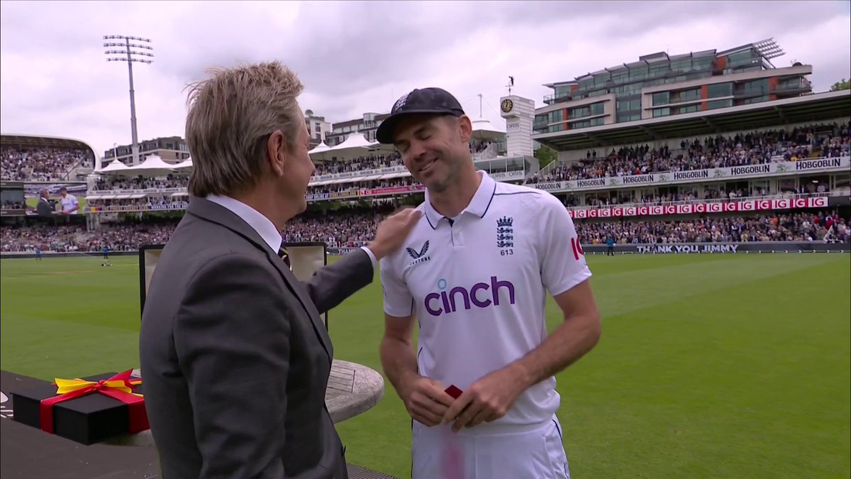 James Anderson has been awarded an MCC honorary life membership ❤️