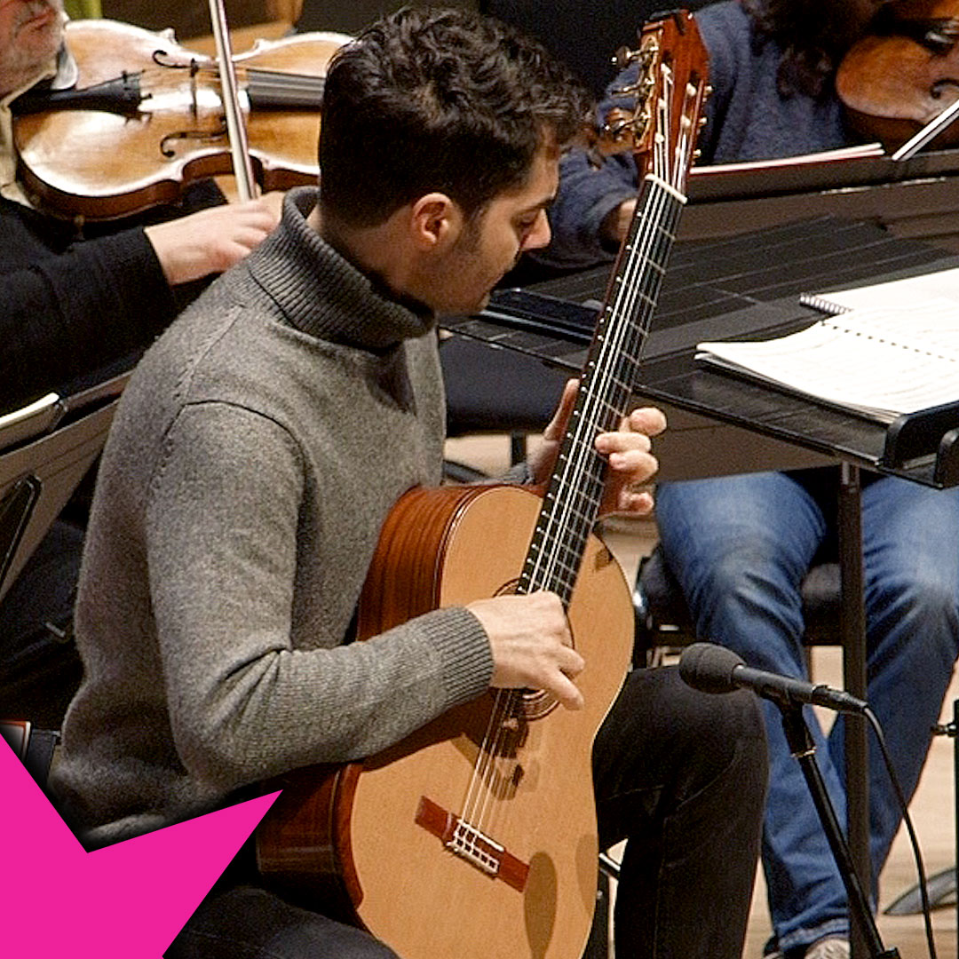 A moment of calm to ease you into the weekend ✨ Here’s the wonderful MILOŠ playing Rodrigo’s Concierto de Aranjuez in rehearsals last year, conducted by Karen Kamensek. ❤️