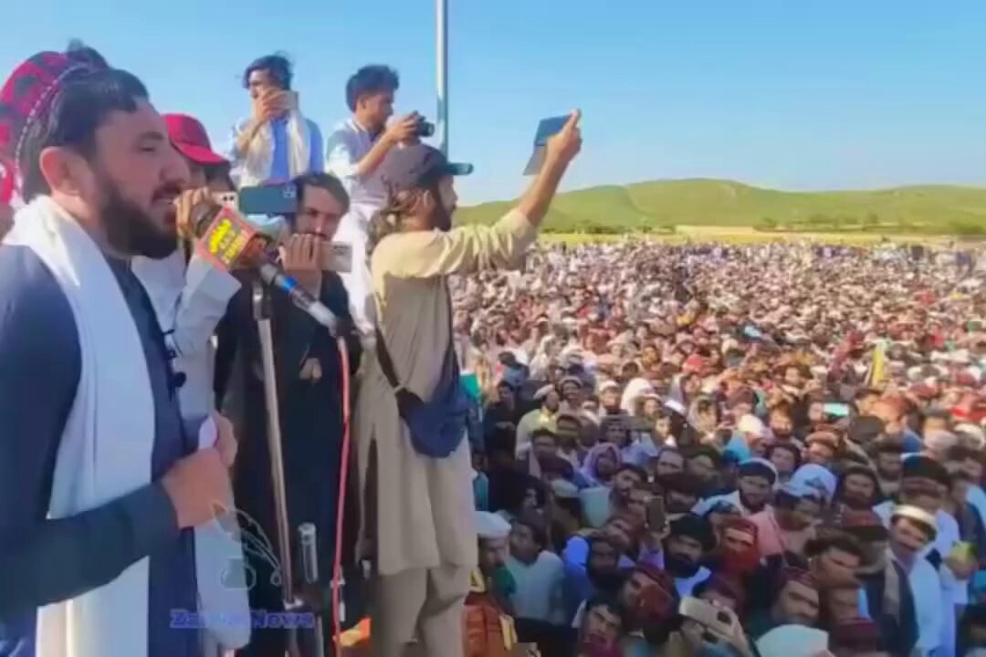 ټول افغان ځوانانو باید دا مهمه وینا واوري.. مشر منظور پښتون وویل چې د پښتنو عدالت به د اکتوبر په ۱۱ نېټه ولګېږي او د احمد شاه بابا تاریخ به ژوندی شي. Manzoor Pashteen