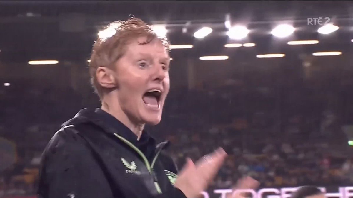 90 (+4)' - GOAL IRELAND 🏴󠁧󠁢󠁥󠁮󠁧󠁿2-1🇮🇪 Julie-Ann Russel has Ireland's first goal of these qualifiers with the last kick of the game at Carrow Road #RTESport 📱Updates: 📺Watch: