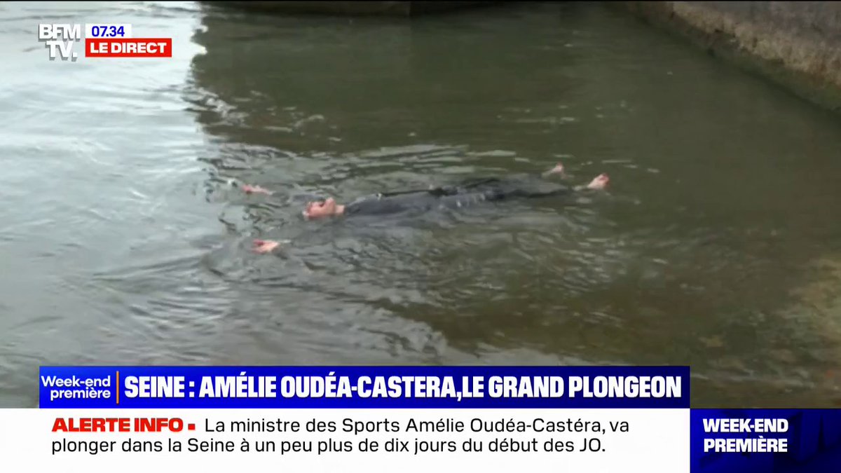 🏊♀️🇫🇷 Insolite : la ministre des Sports Amélie Oudéa-Castéra s’est baignée dans la Seine, après avoir raté son entrée en glissant sur les pavés. (BFMTV)