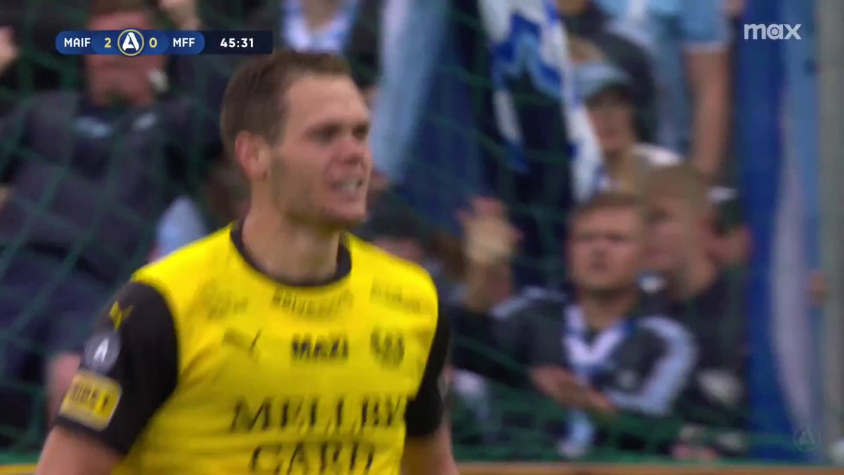 2-0 Mjällby direkt i andra halvlek! Jacob Bergström nätar efter tjusigt förarbete av Adam Ståhl 🟡⚫️ 📲 Se matchen på Max