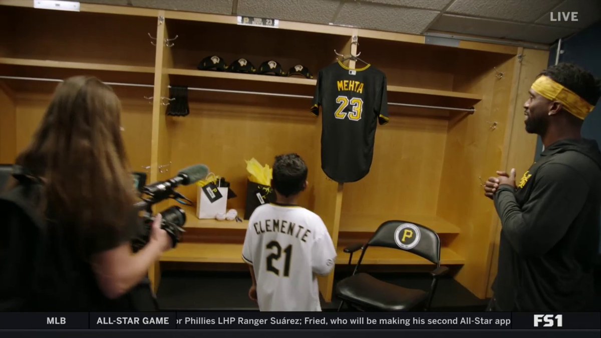 "It just makes you appreciate life in general, and the game of baseball." Philadelphia native and Pittsburgh Pirates fan Toren Mehta has been battling acute Leukemia, and formed a special connection with Andrew McCutchen after catching his 300th career home run. 💛