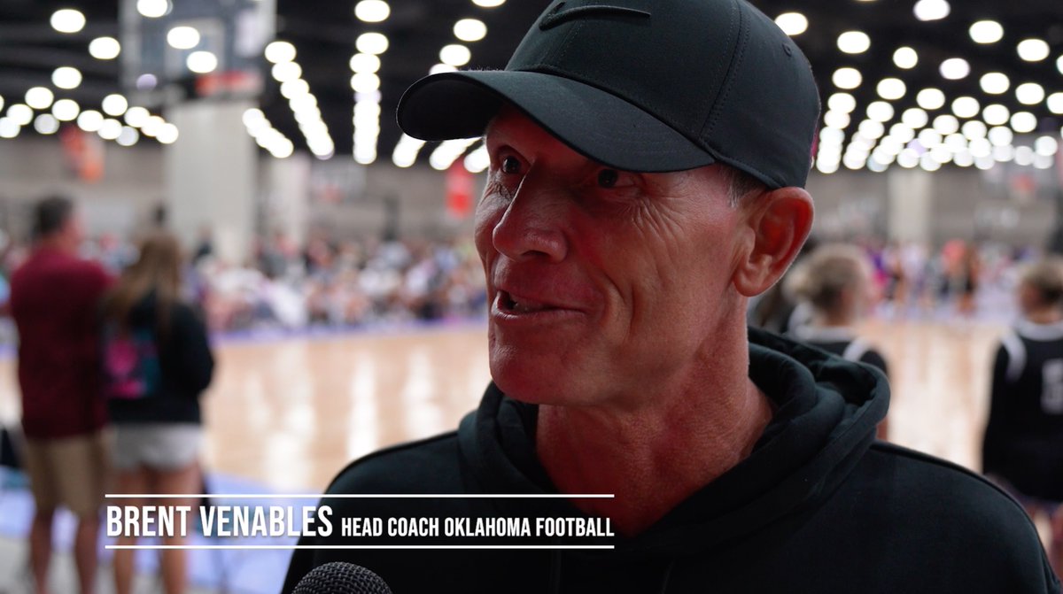 "There is no better teacher for the game of life than the game of basketball" Sooners Head Football Coach Brent Venables #Roses24 #BoomerSooner 🌹🏀
