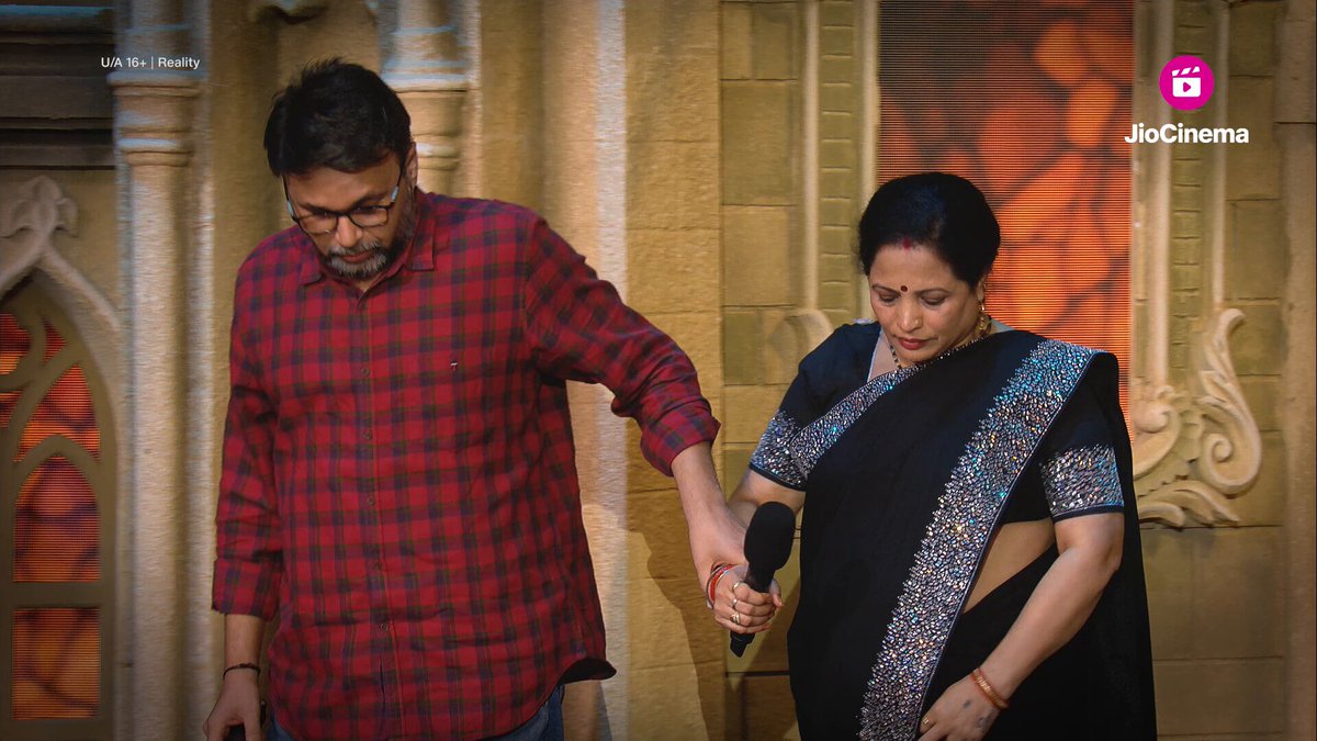 Vishal Pandey's father and mother in #WeekendKaVaar