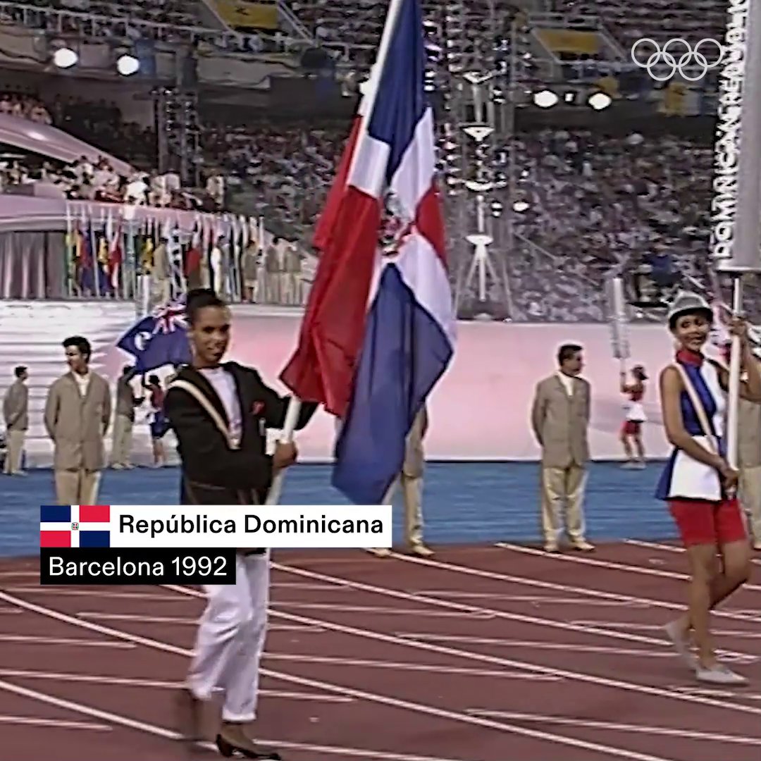A TAN SOLO 1️⃣2️⃣ DÍAS DE #PARIS2024 🇫🇷... Hoy es el turno de la República Dominicana y sus últimos 🔟 desfiles en las Ceremonias de Apertura desde Los Ángeles 1984 hasta Tokyo 2020. 🇩🇴 🌟 #JuegosOlimpicos #RoadToParis2024 l Comité Olímpico Dominicano