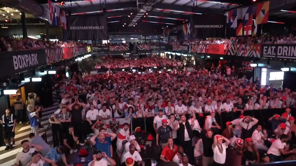 🎥 England fans misery as Spain took the lead with four minutes left as Cucurella finds Oyarzabal with a simple finish 🇪🇸🏴󠁧󠁢󠁥󠁮󠁧󠁿 #EURO2024
