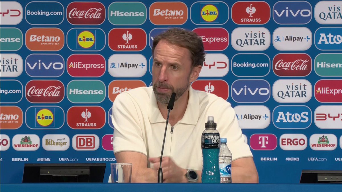 "Tonight we fell short" 💬 Gareth Southgate delivers an emotional response to England's Euro final loss against Spain.