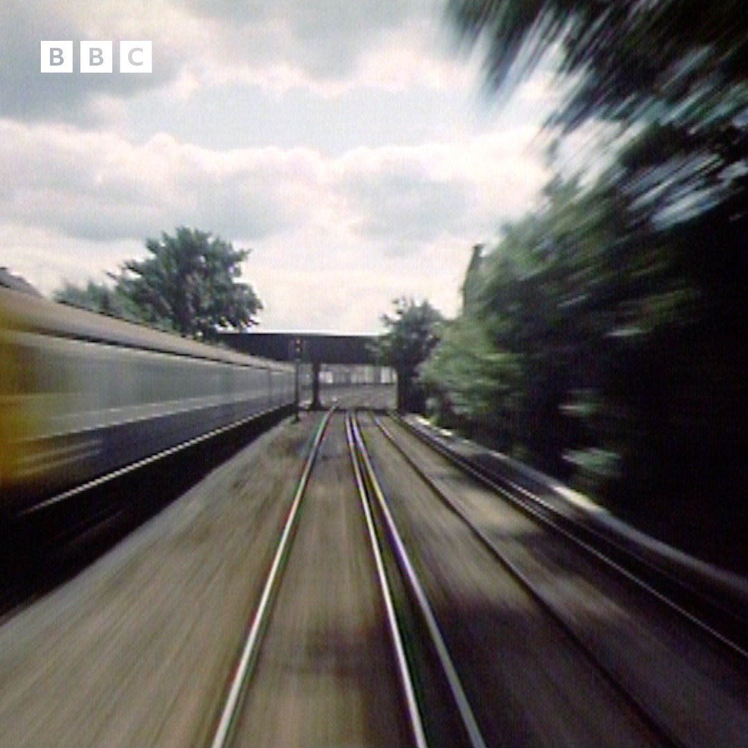 #OnThisDay 1983: A classic 1953 BBC film got an '80s reboot, in London to Brighton in Three-and-a-Half Minutes. Even quicker than the original, in colour, and with a propulsive soundtrack by Kim McCroddan of the Radiophonic Workshop.