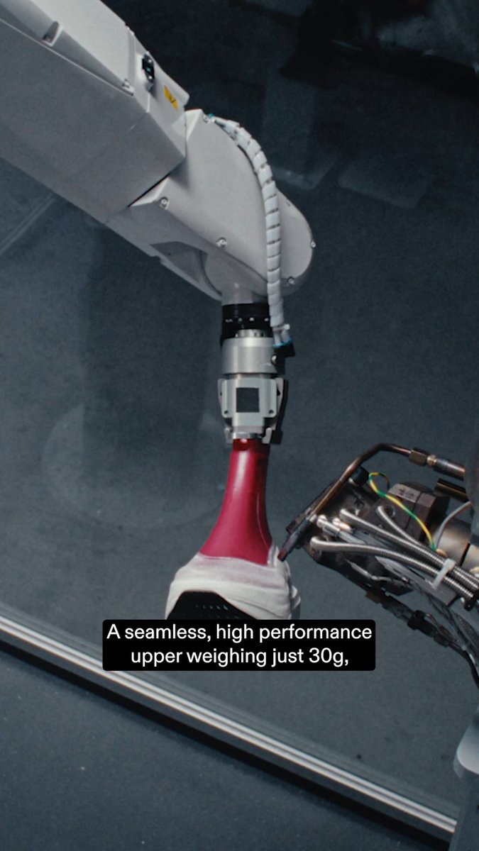 This is LightSpray™. A robot-made, seamless upper fused directly onto a racing midsole. For a precision-fit that’s lighter than humanly possible. Straight from our lab. To take you faster to the finish. Sign up: #DreamTogether #DreamOn #LightSpray