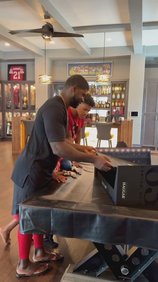 Devin Hester gets his gold jacket 💨 (via Pro Football Hall of Fame)