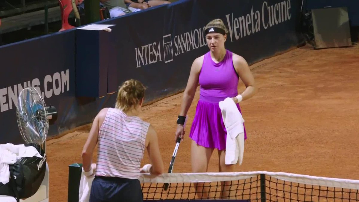 Get well soon ❤️🩹 Karolina Muchova is into the next round in Palermo after Kawa is forced to retire in the second set. #PLO24