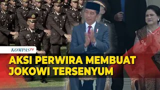 Presiden Jokowi melantik 906 perwira TNI dan Polri lulusan Angkatan Militer dan Akademi Kepolisian 2024. Upacara pelantikan digelar di halaman Istana Merdeka Jakarta, Selasa (16/7/2024). Setelah pelantikan para perwira pun menunjukan aksinya di depan Presiden Jokowi.
