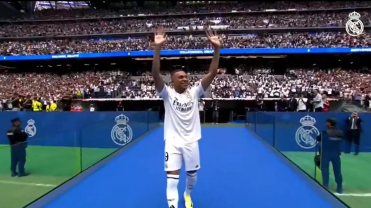 REAL MADRID LE DA LA BIENVENIDA A SU NUEVA ESTRELLA: KYLIAN MBAPPÉ ⭐ 📹 Real Madrid C.F.