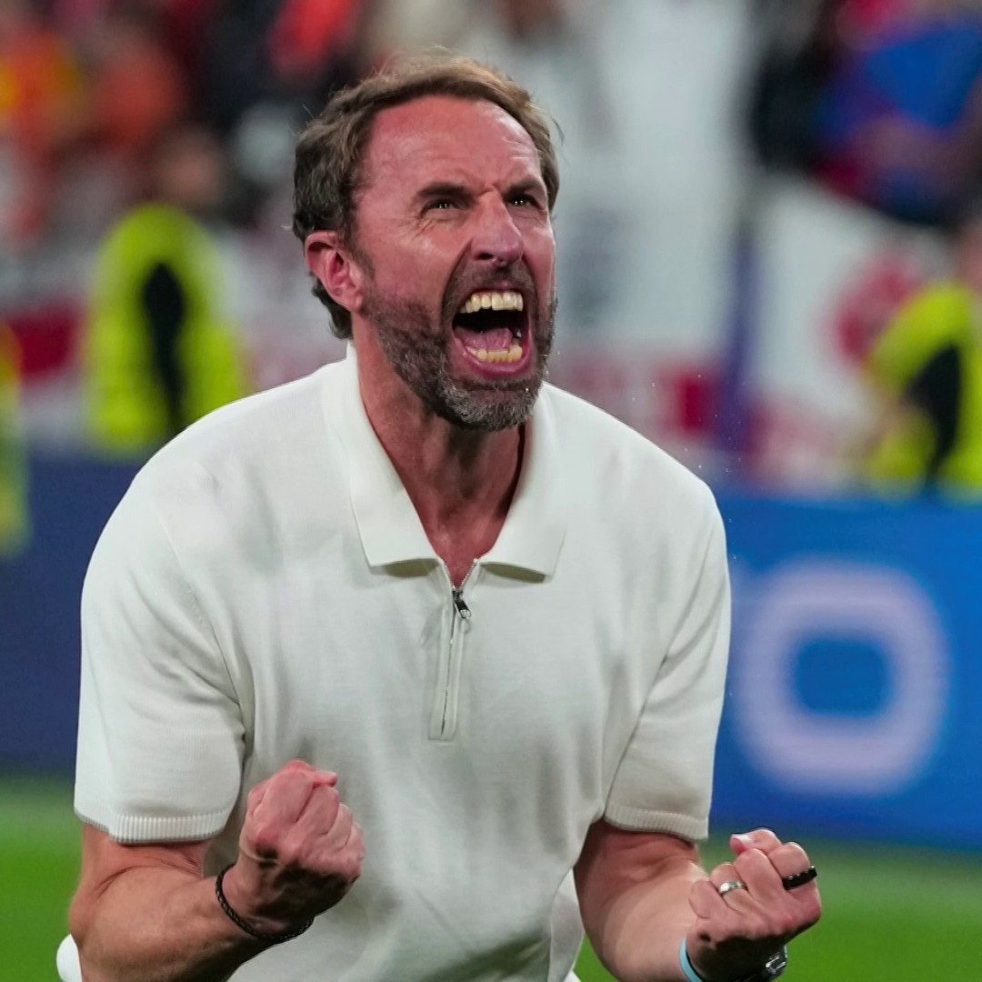 🗣️ "He's right at the very top, behind Sir Alf Ramsey" Gary Neville discusses what Gareth Southgate's England legacy will be ⬇️