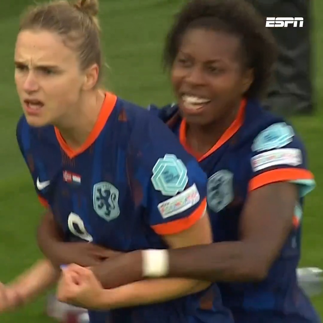 Vivianne Miedema doet het voor Oranje 🔥🔝